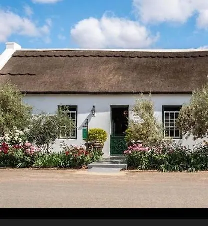 Old Village Lodge McGregor Exterior photo